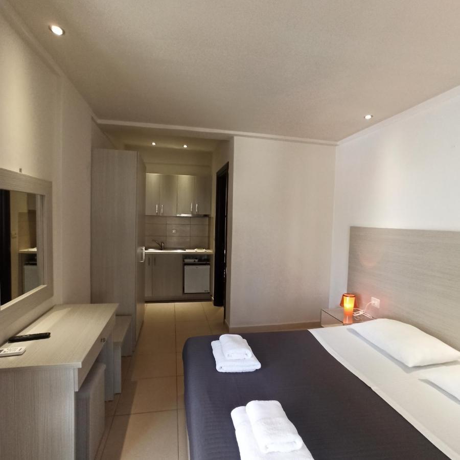 Trianon Studios Планос Екстер'єр фото